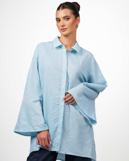 Blouse VIP Oversize - Une protection élégante avec Swiss Shield Ventus - bleu clair