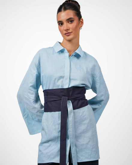 Preview: Blouse VIP Oversize - Une protection élégante avec Swiss Shield Ventus - bleu clair